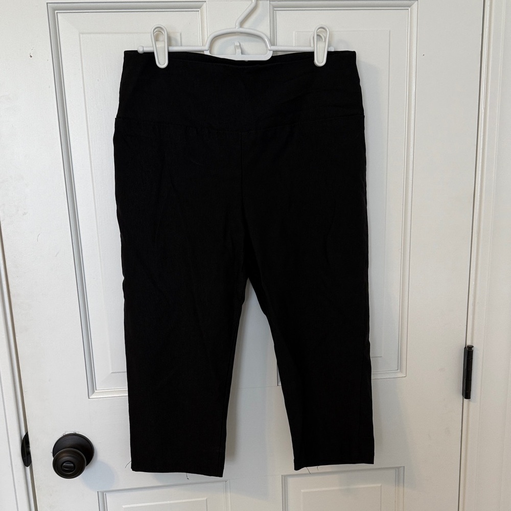 Hybrid & Company Black Pants